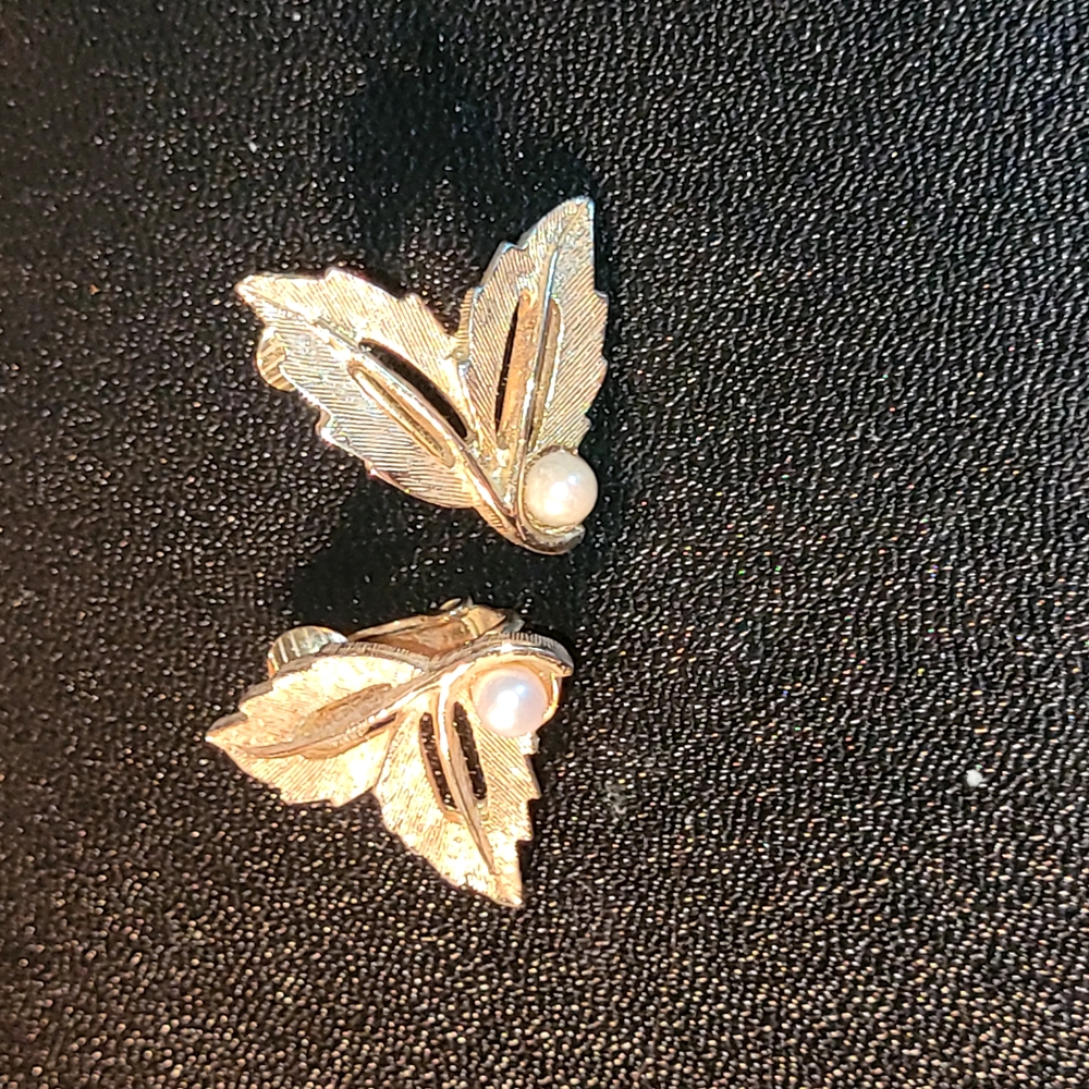 Marcel Boucher, Elegant Gold Leaf Pearl Earrings